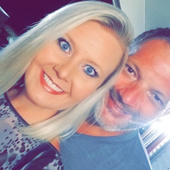 Meet your Posher, Amanda - Picture 1 of 1